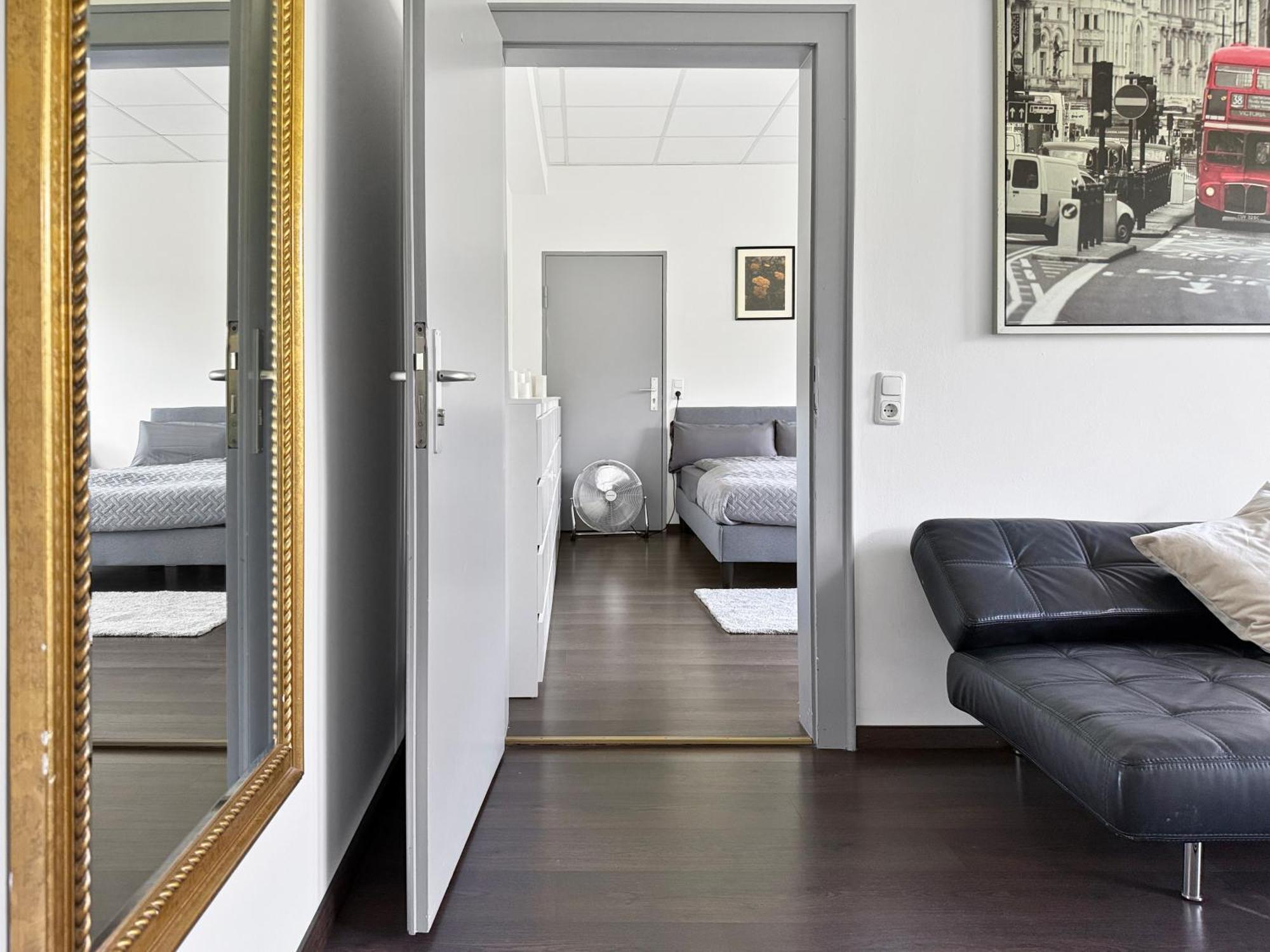Apartment Group Oasis In Munich Cinema, Pool Table, 17 Beds *