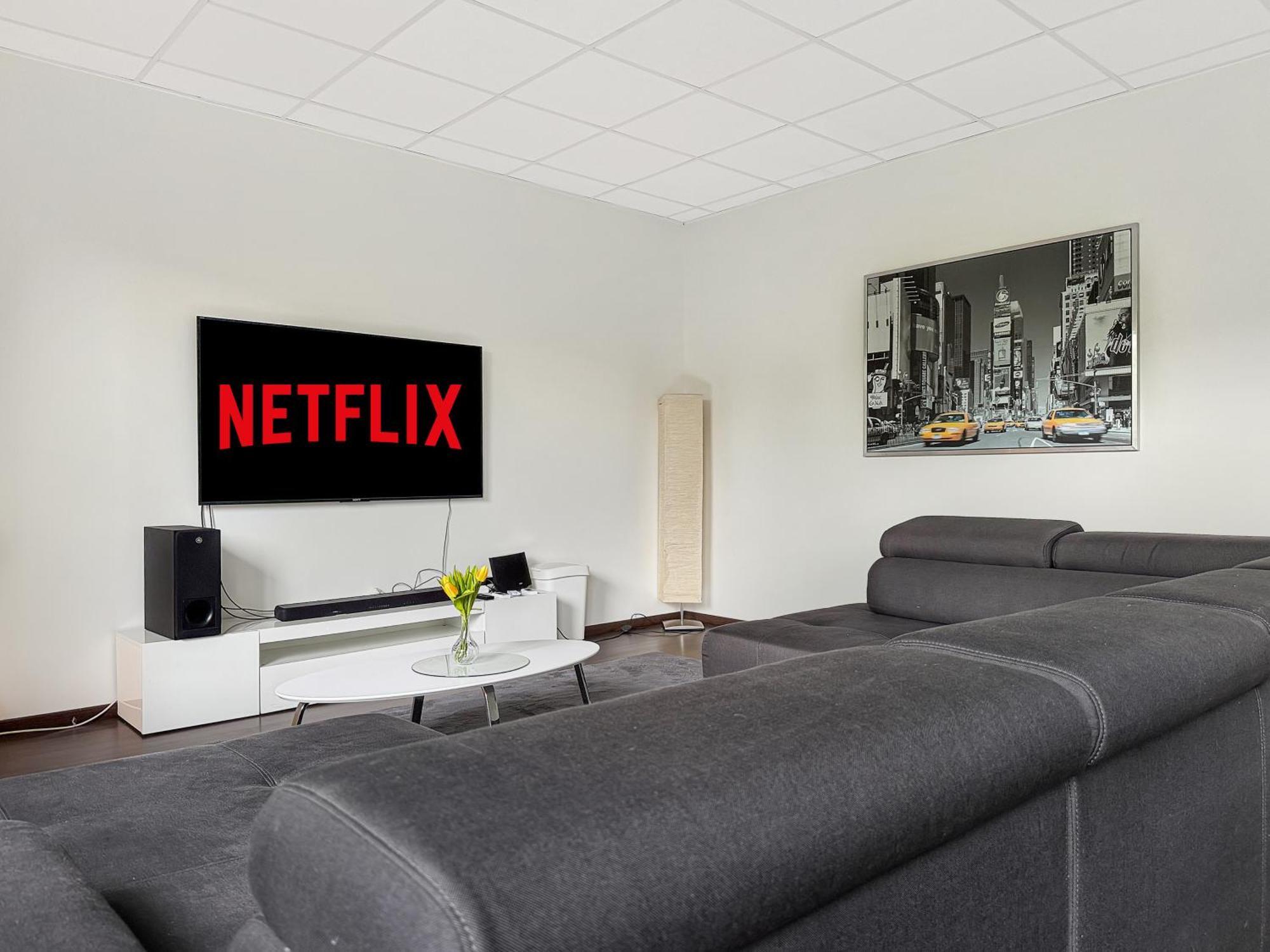 Apartment Group Oasis In Munich Cinema, Pool Table, 17 Beds